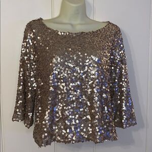 🎉 Jennifer Lopez gold sequin top  🎊